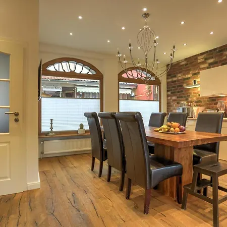 Stadtjuwel Luxus In Der Altstadt 아파트 *